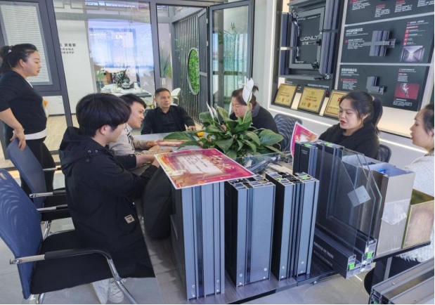 王力门业